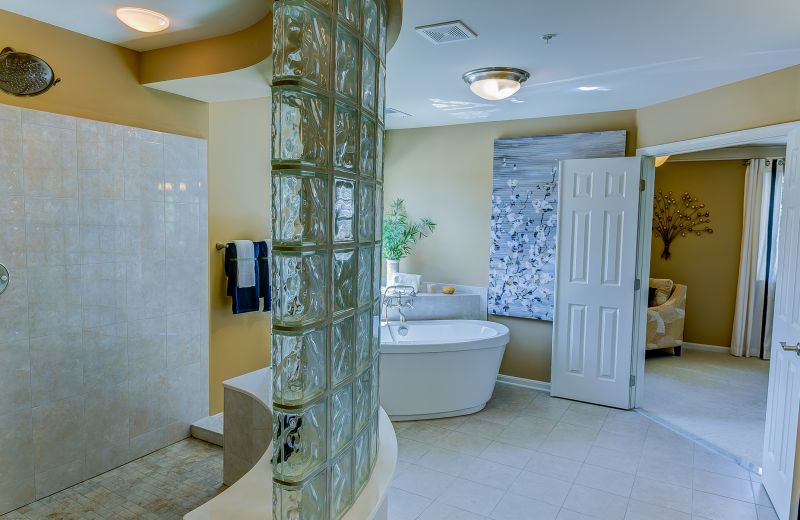 Best Bathroom Renovation Contractors in Longmeadow, MA